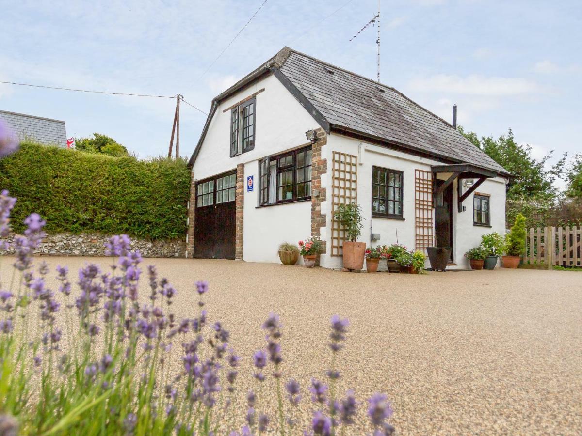 Little England Cottage Milborne Saint Andrew Exterior foto